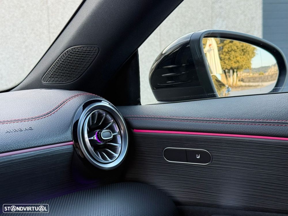 Mercedes-Benz CLA 250 e Shooting Brake AMG Line - 21