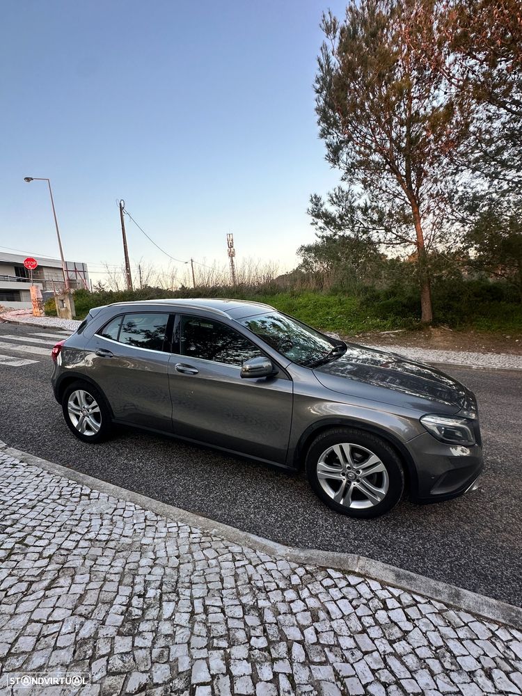 Mercedes-Benz GLA 180 (CDI) d Urban - 4