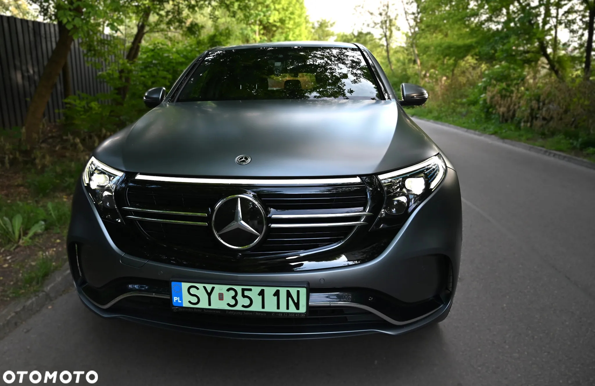 Mercedes-Benz EQC - 8