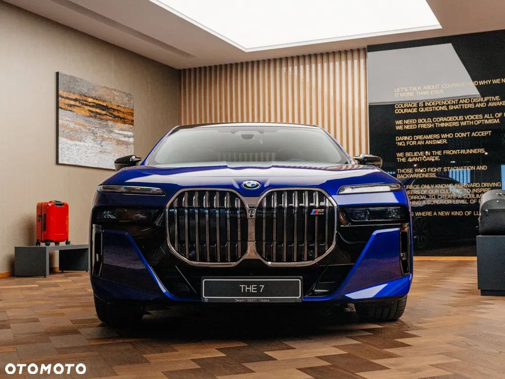 BMW Seria 7 M760e PHEV xDrive sport - 2