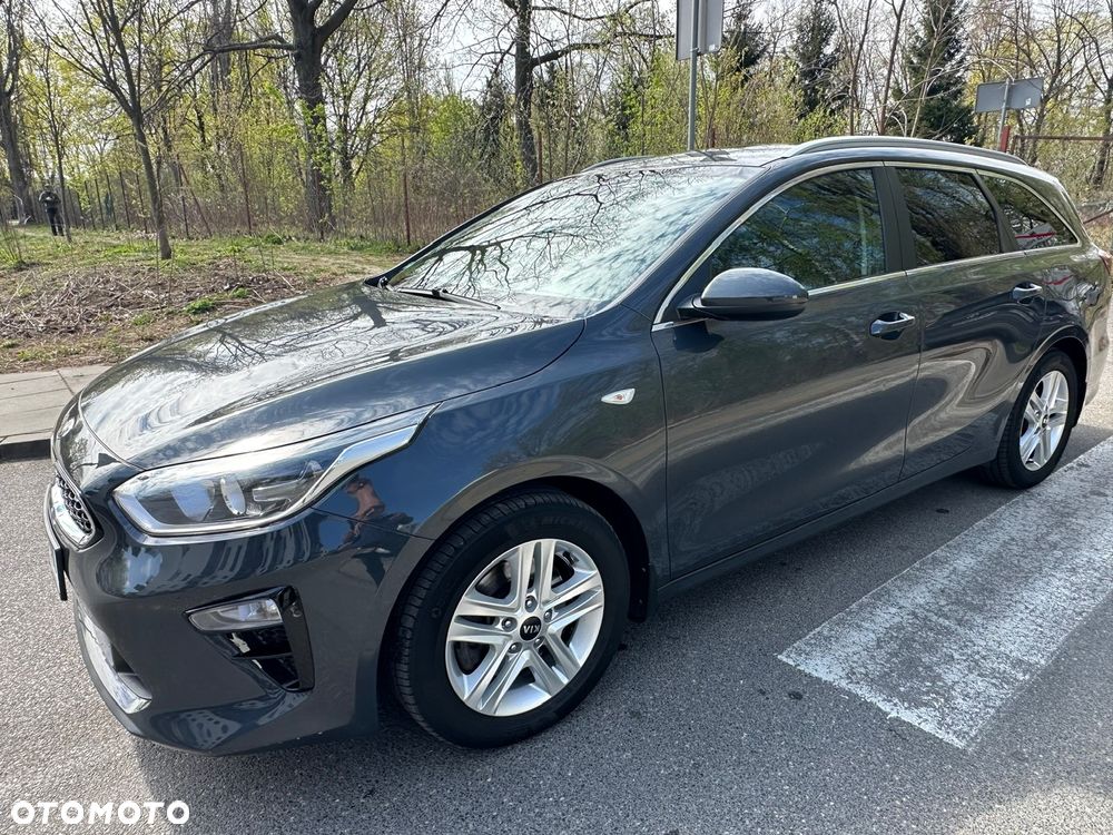 Kia Ceed 1.6 CRDi mHEV M - 32