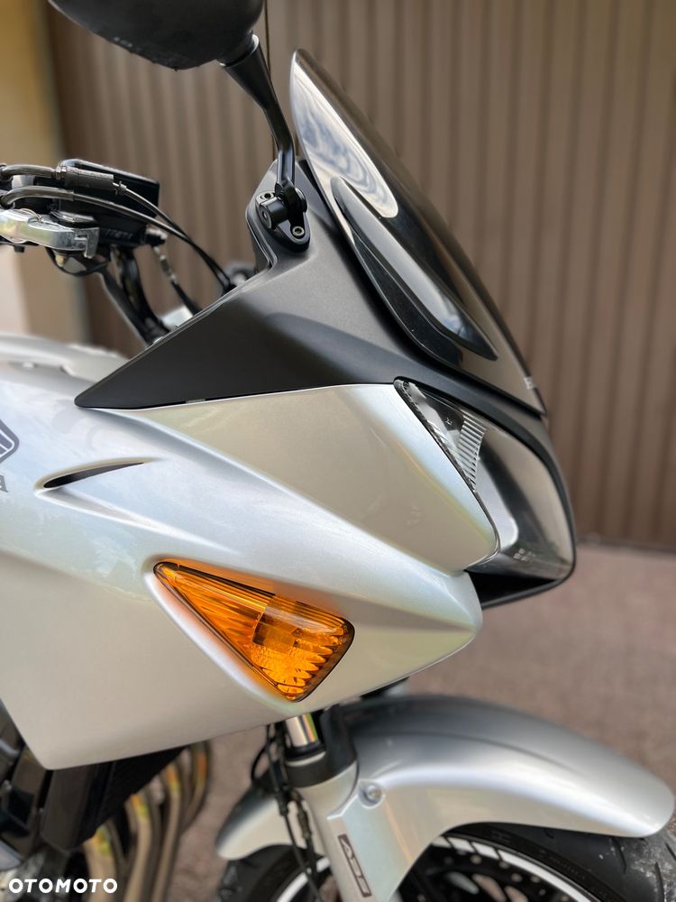 Honda CBF - 12