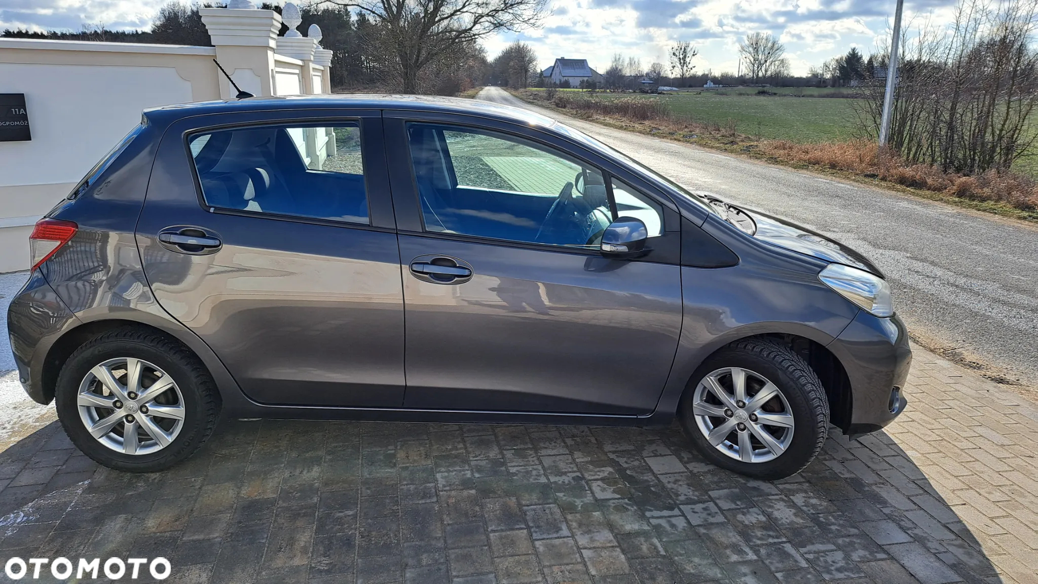Toyota Yaris 1.33 Active - 4