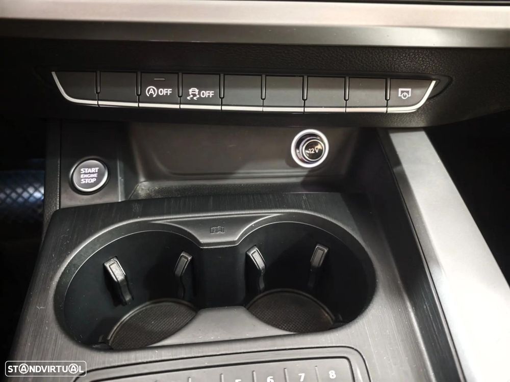 Audi A4 Avant 2.0 TDI Advance S tronic - 12
