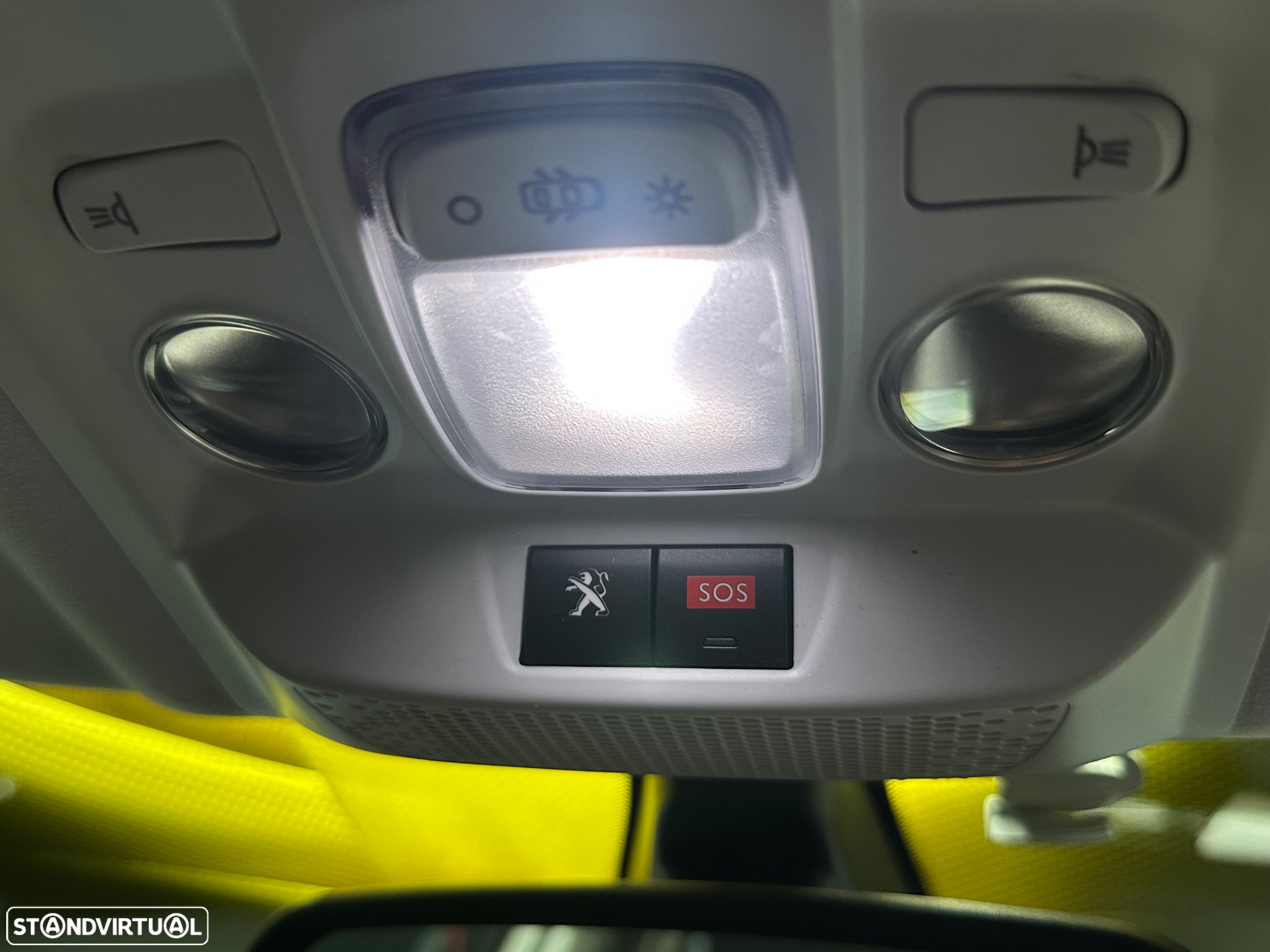Peugeot 2008 1.6 BlueHDi Allure - 23
