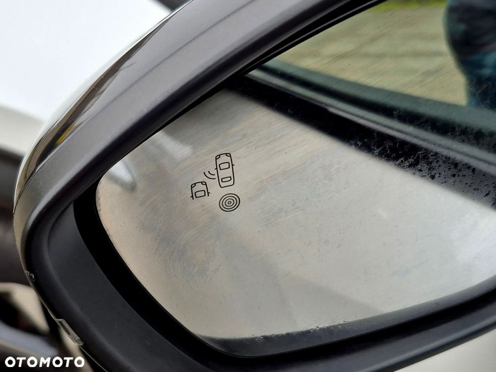 Peugeot 2008 1.5 BlueHDi GT S&S EAT8 - 25