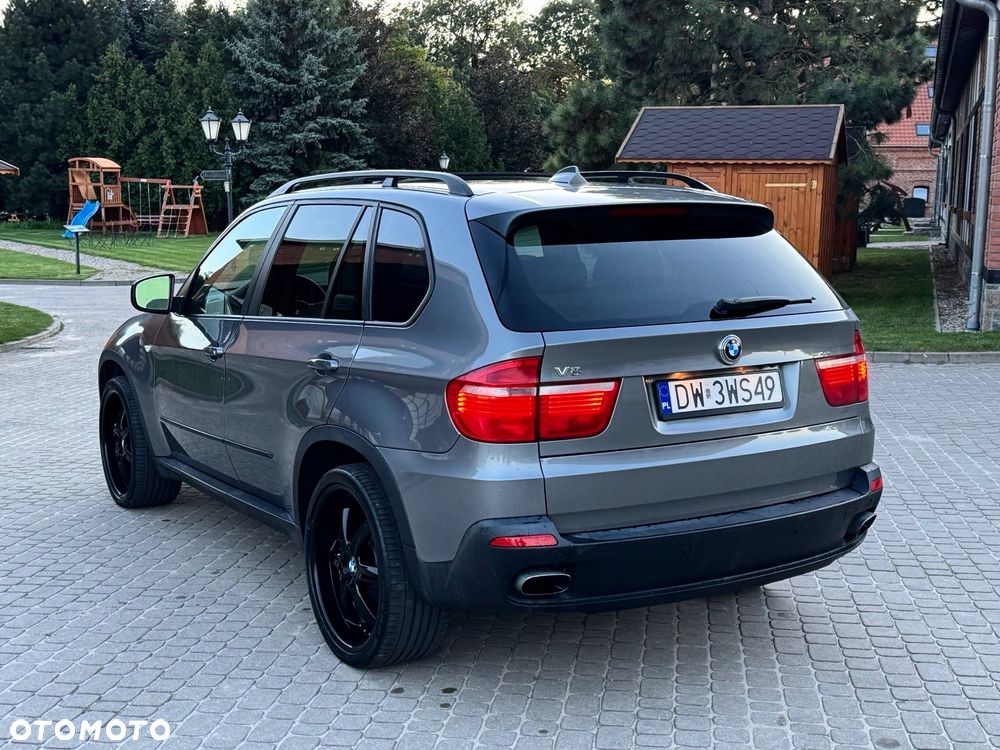 BMW X5 4.8i xDrive - 26