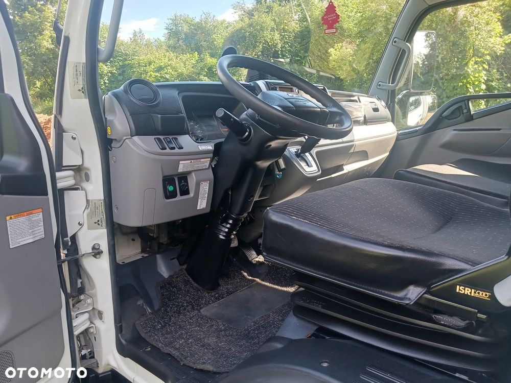 Mitsubishi Canter Fuso 9C18 3.0 180 KM 198 tyś km Izoterma Chłodnia 2019r Mroźnia Agregat Winda KLIMA SALON 230V - 4