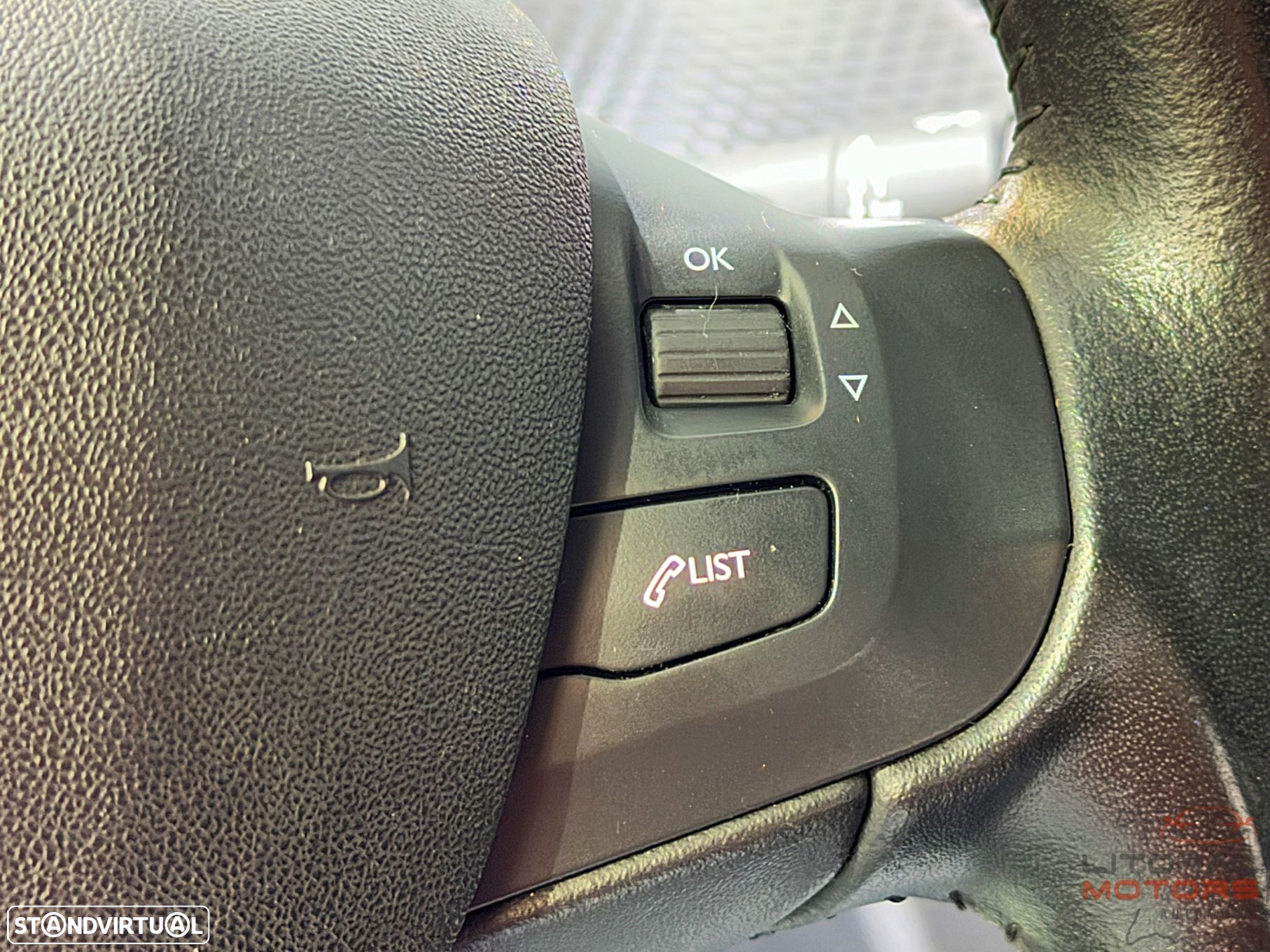 Peugeot 208 1.2 PureTech Style - 24