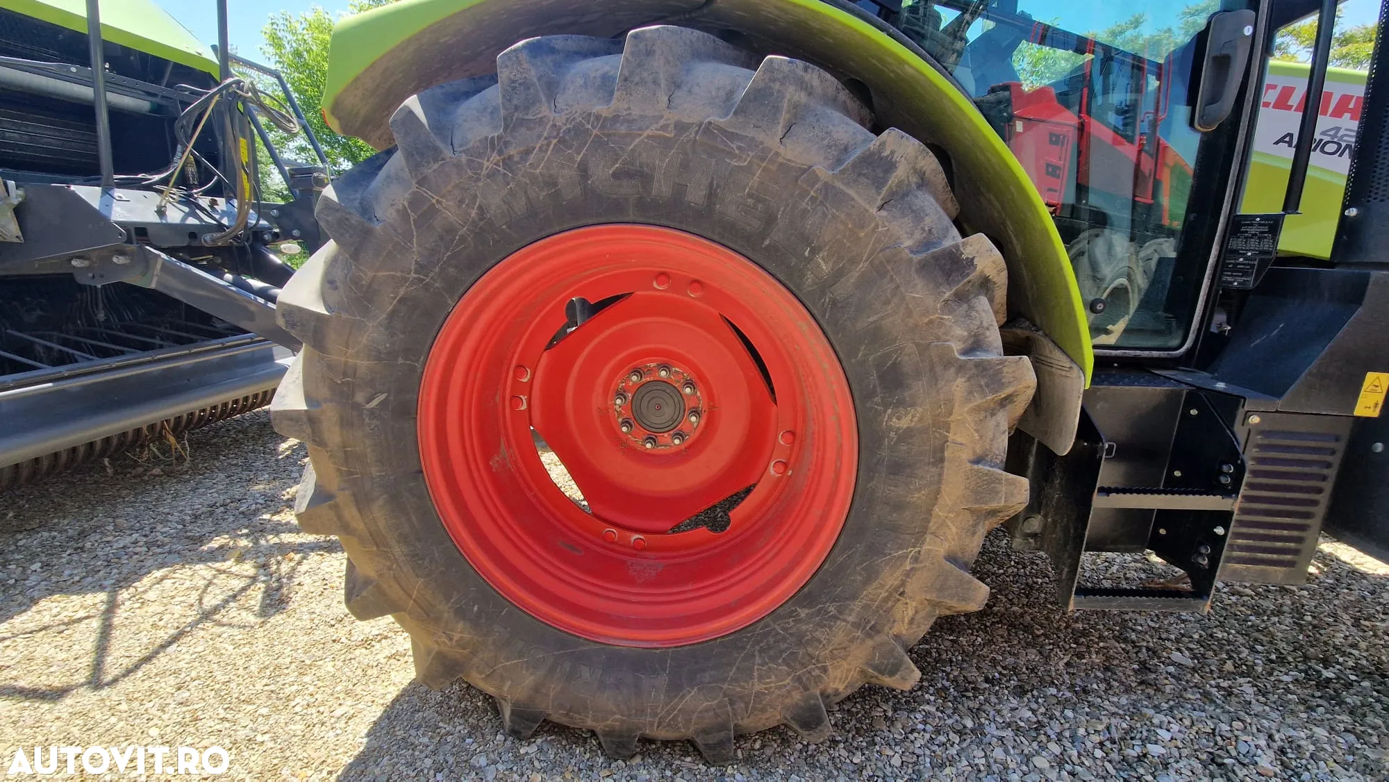Claas ARION 420 MR TRACTOR AGRICOL - 12