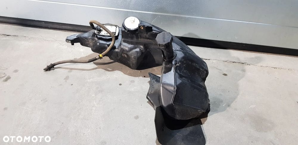 Piaggio Vespa GTS 125 Zbiornik Pompa Paliwa - 3