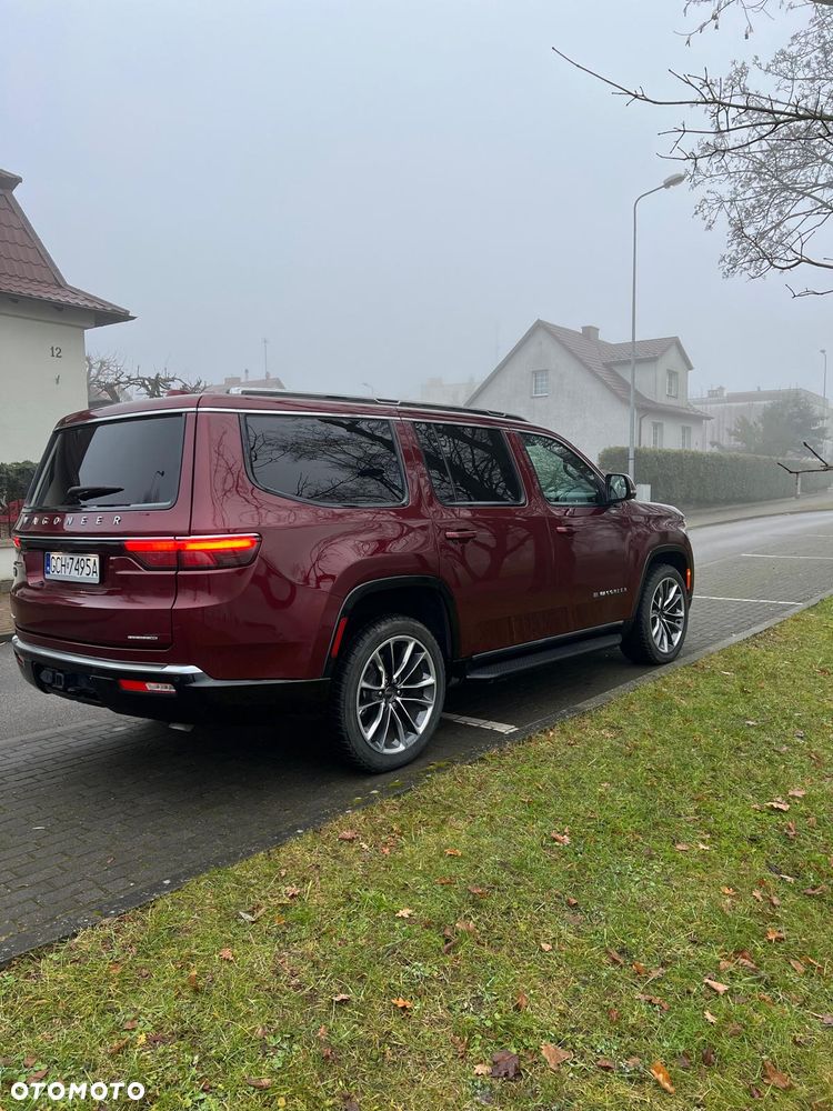 Jeep Wagoneer - 10