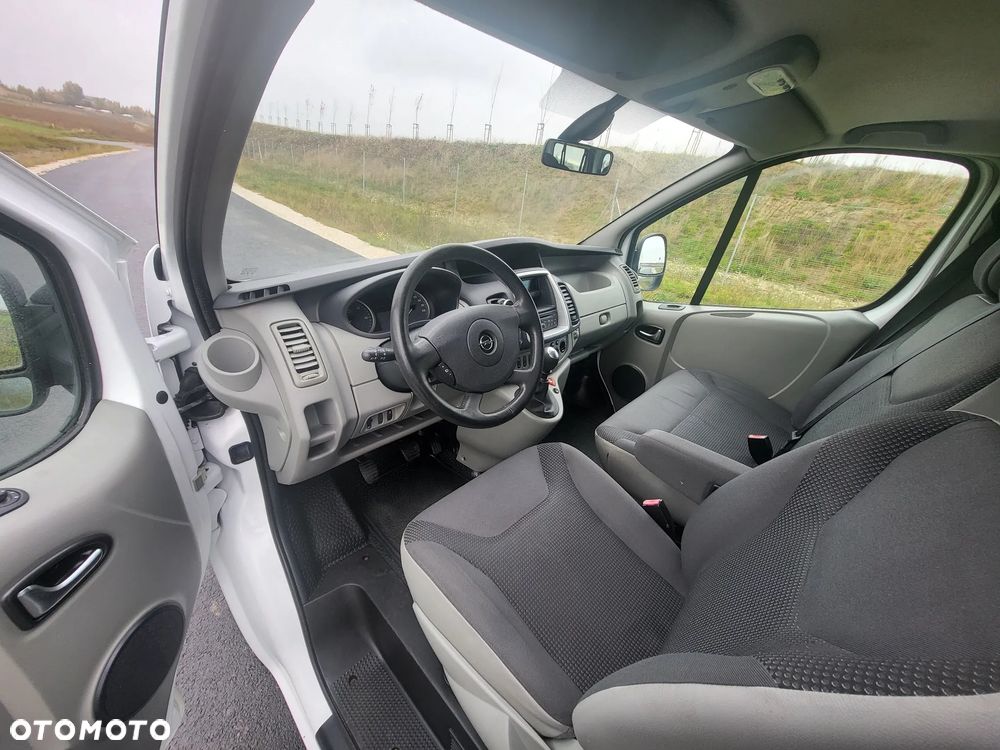 Opel Vivaro L2H1 2.9t Edition - 19