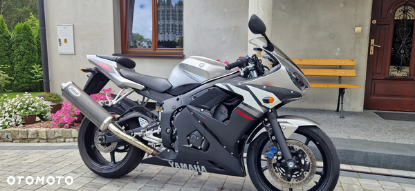 Yamaha R6