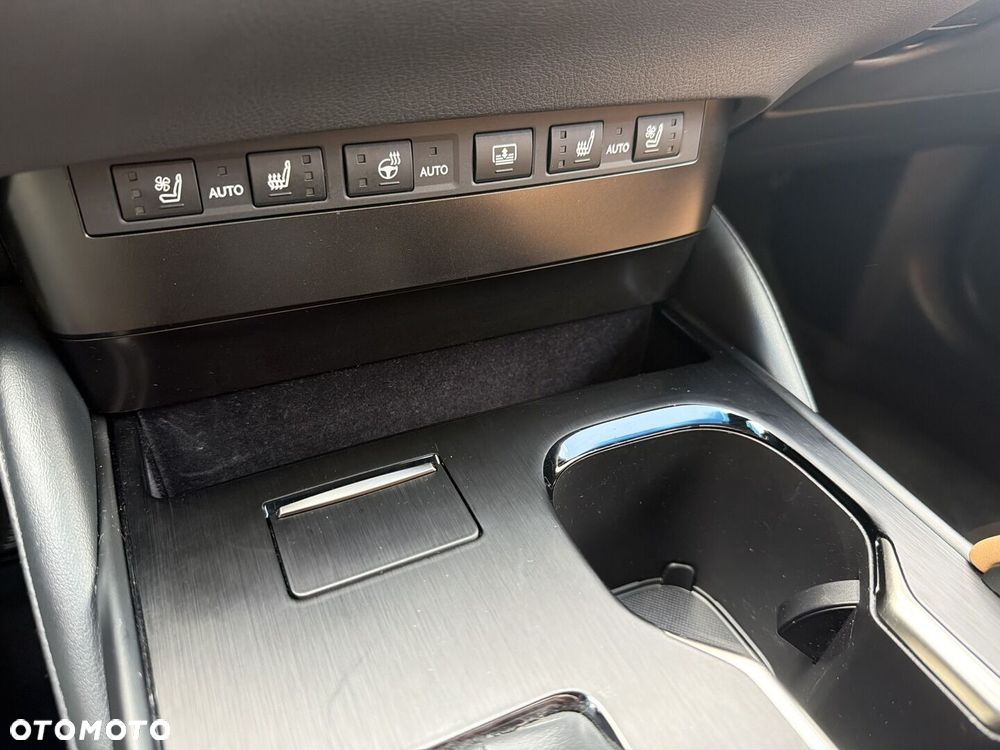 Lexus ES 300h Prestige - 18