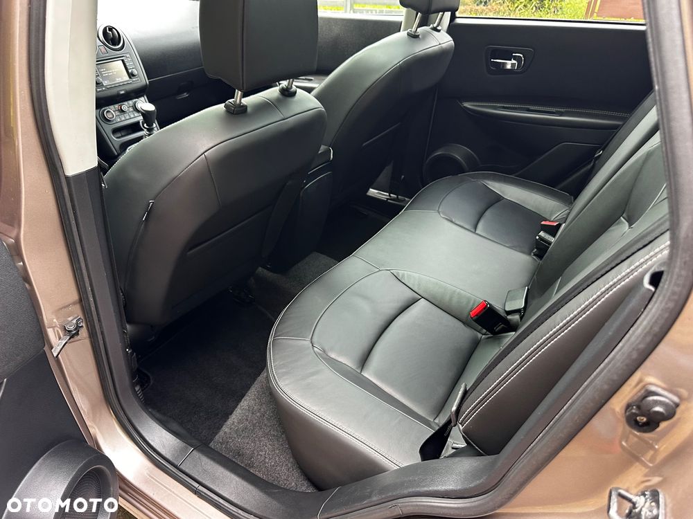 Nissan Qashqai 1.6 dCi 4 x 4 DPF Start/Stop tekna - 20