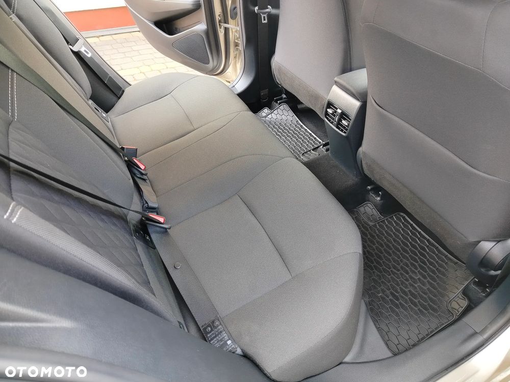 Toyota Corolla 1.5 Comfort - 12