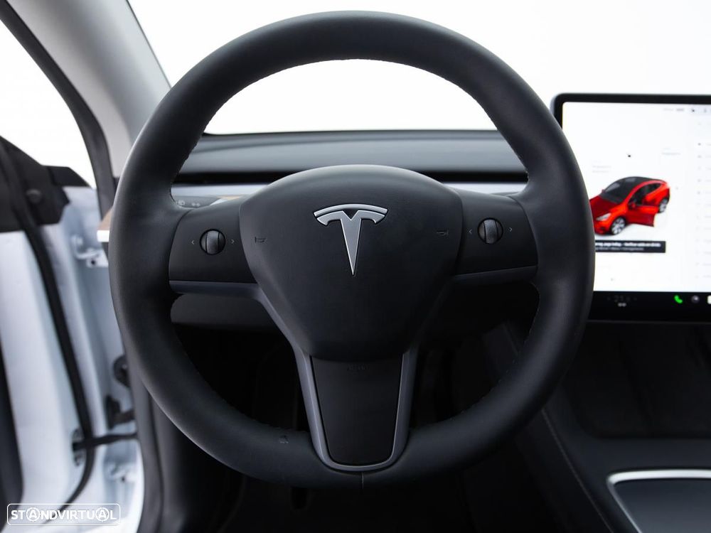 Tesla Model Y RWD - 17