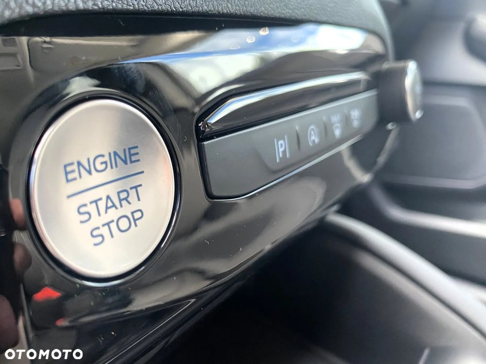 Ford Kuga 2.5 FHEV FWD Titanium - 15