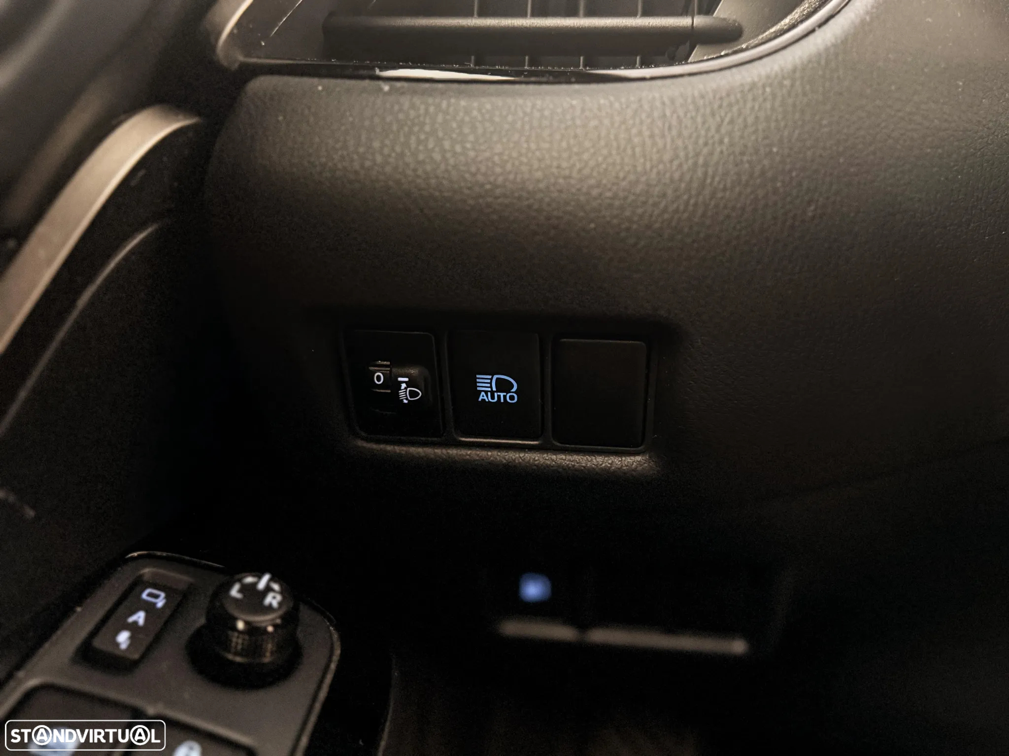 Toyota C-HR 1.8 Hybrid Exclusive - 20
