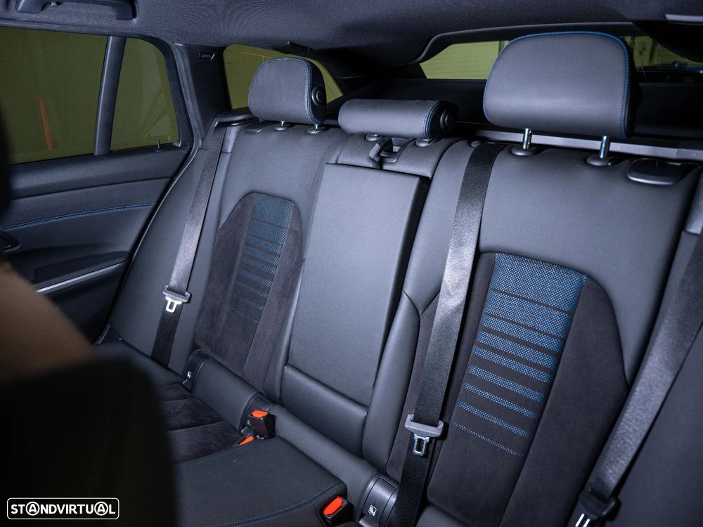 BMW 320 d Pack Desportivo M Auto - 20