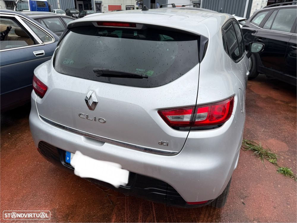 Renault Clio 4 Para peças , Motor avariado - 2