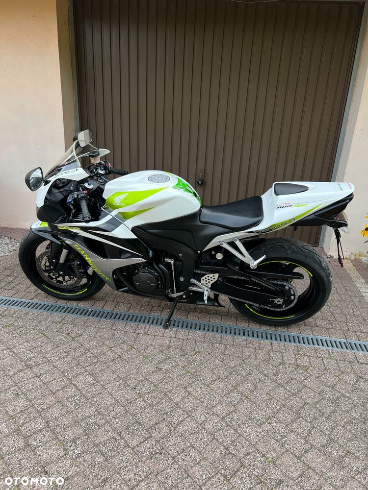 Honda CBR - 16