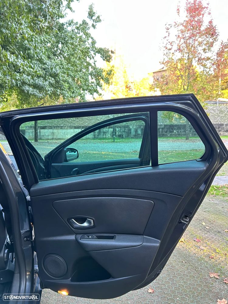 Renault Mégane Sport Tourer 1.5 dCi Dynamique - 31