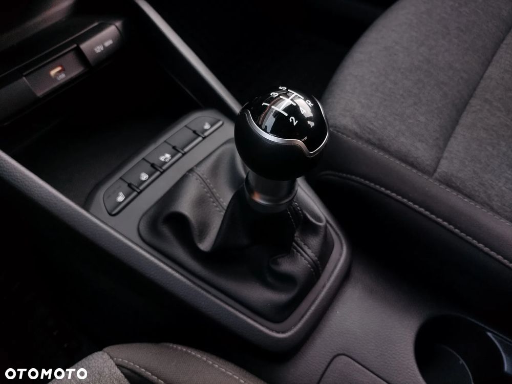 Kia Stonic 1.2 M - 12