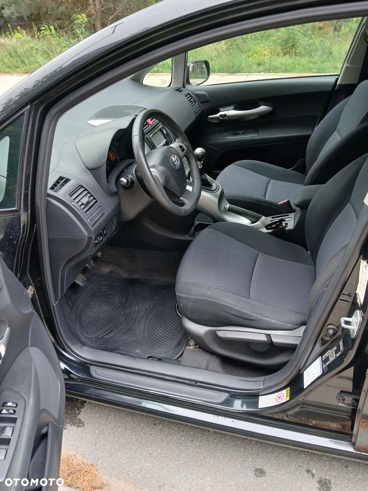 Toyota Auris - 6