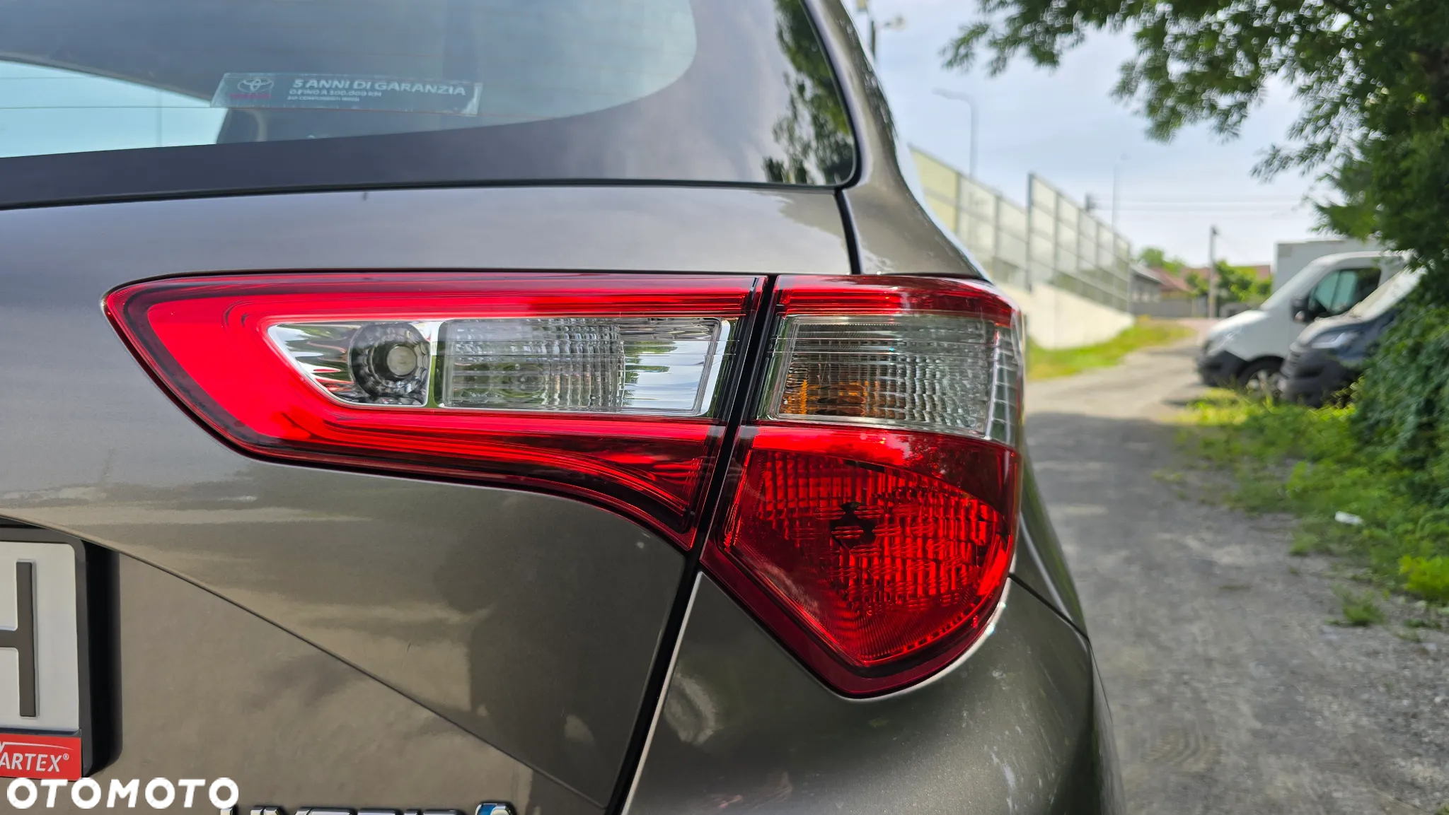 Toyota Yaris 1.5 Premium CVT - 11