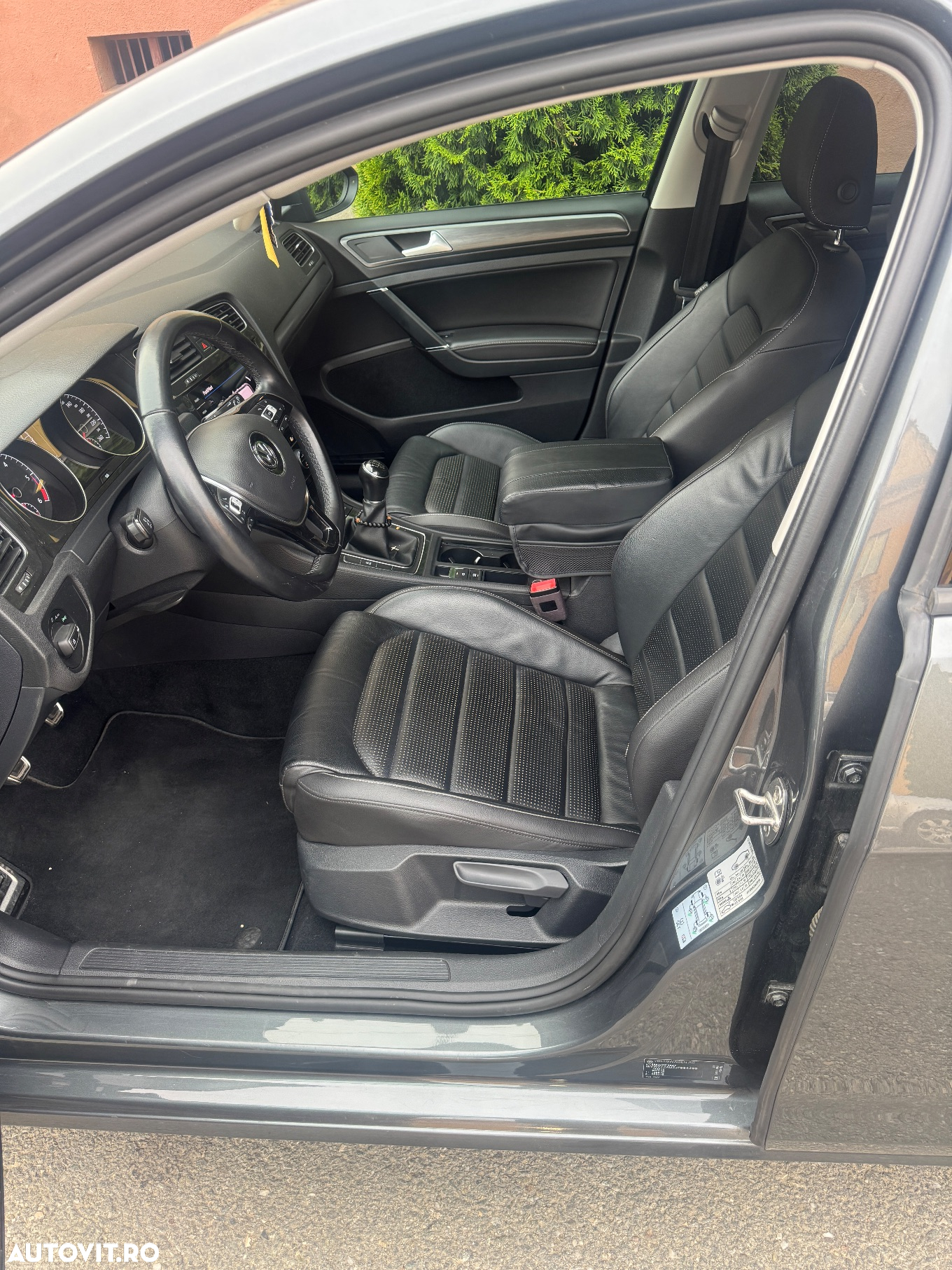 Volkswagen Golf Variant 1.6 TDI SCR Join - 9