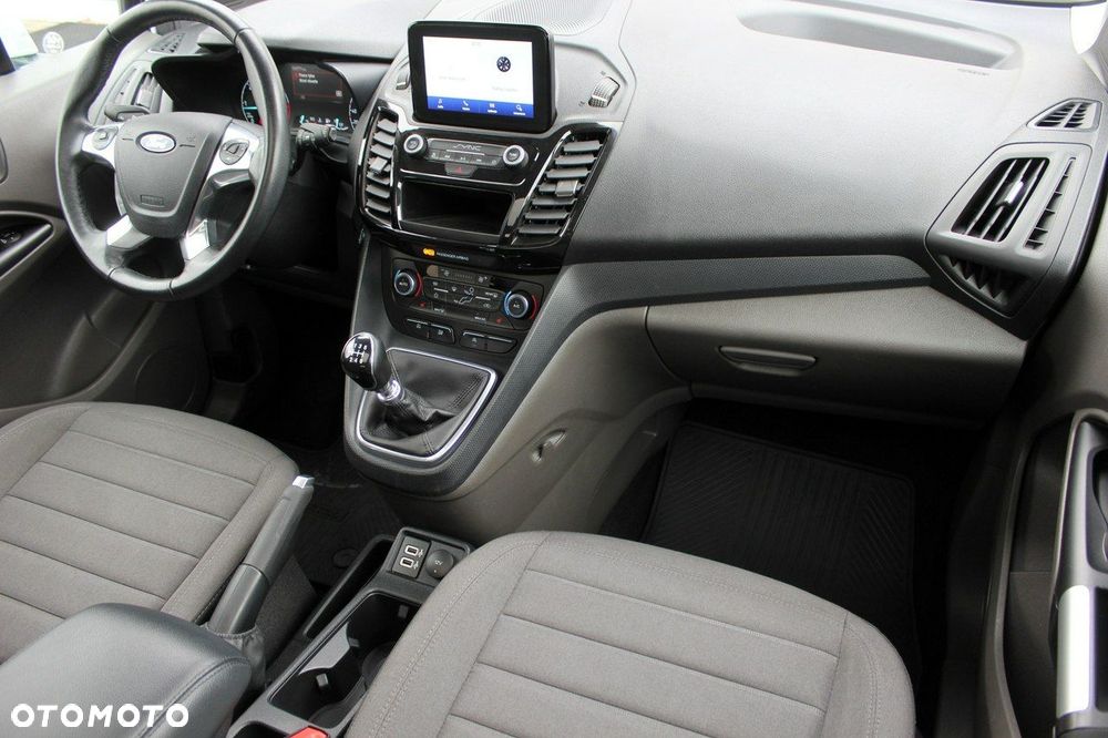 Ford Tourneo Connect - 11