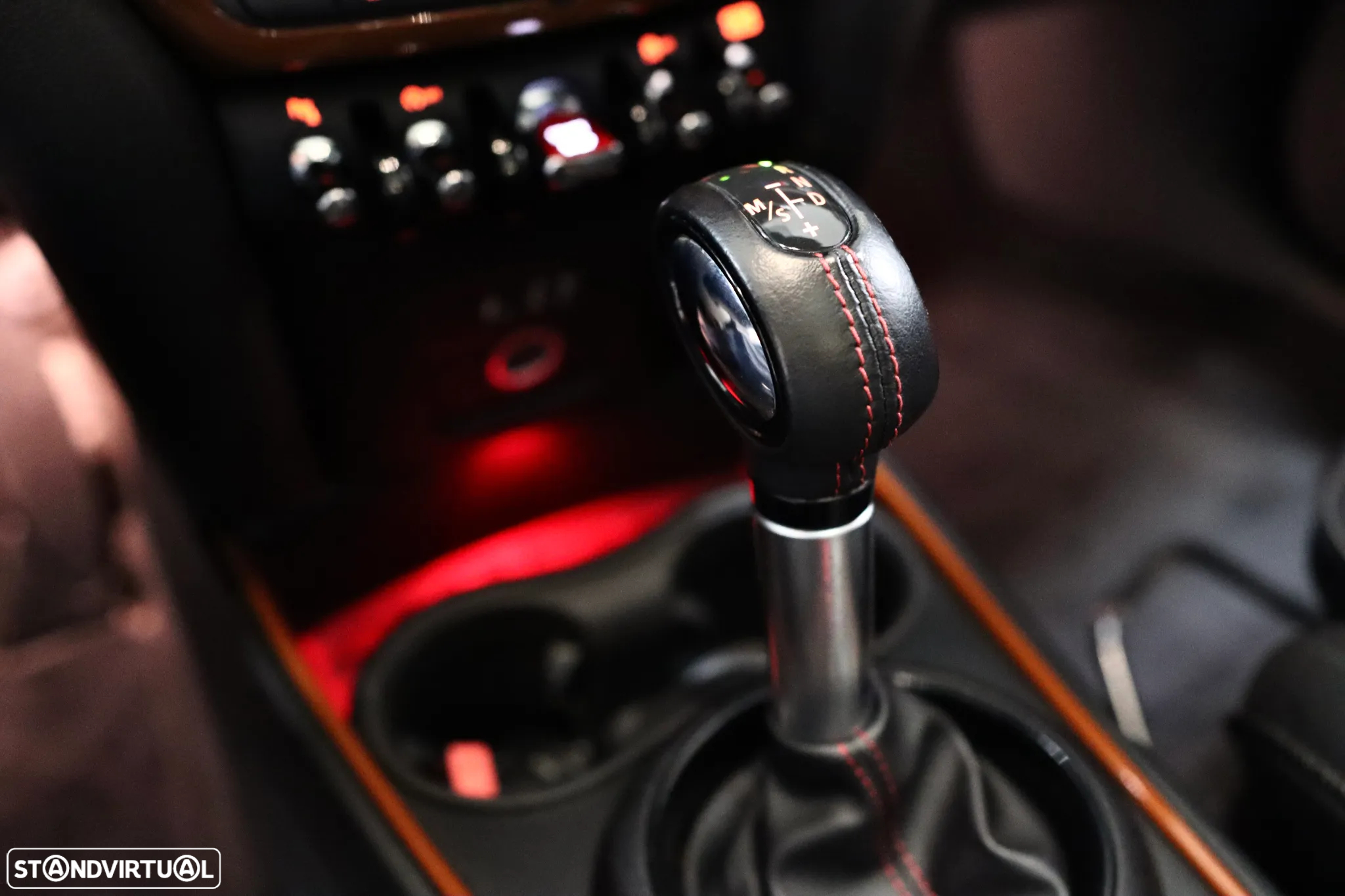 MINI Countryman Cooper SD Auto Desportiva - 10