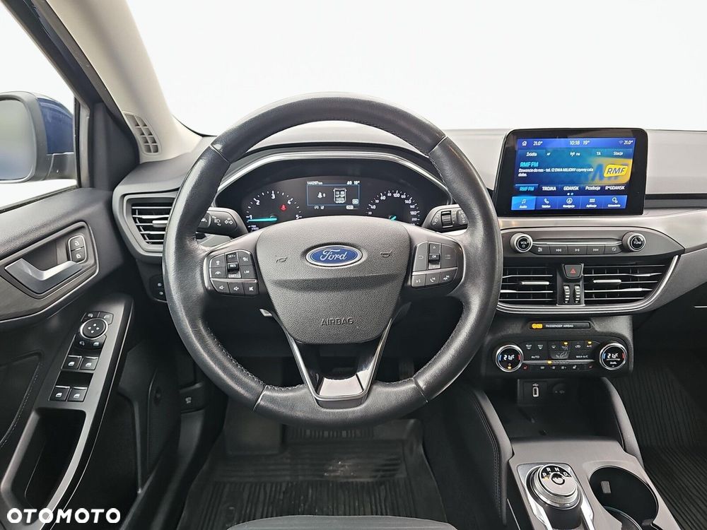 Ford Focus - 12