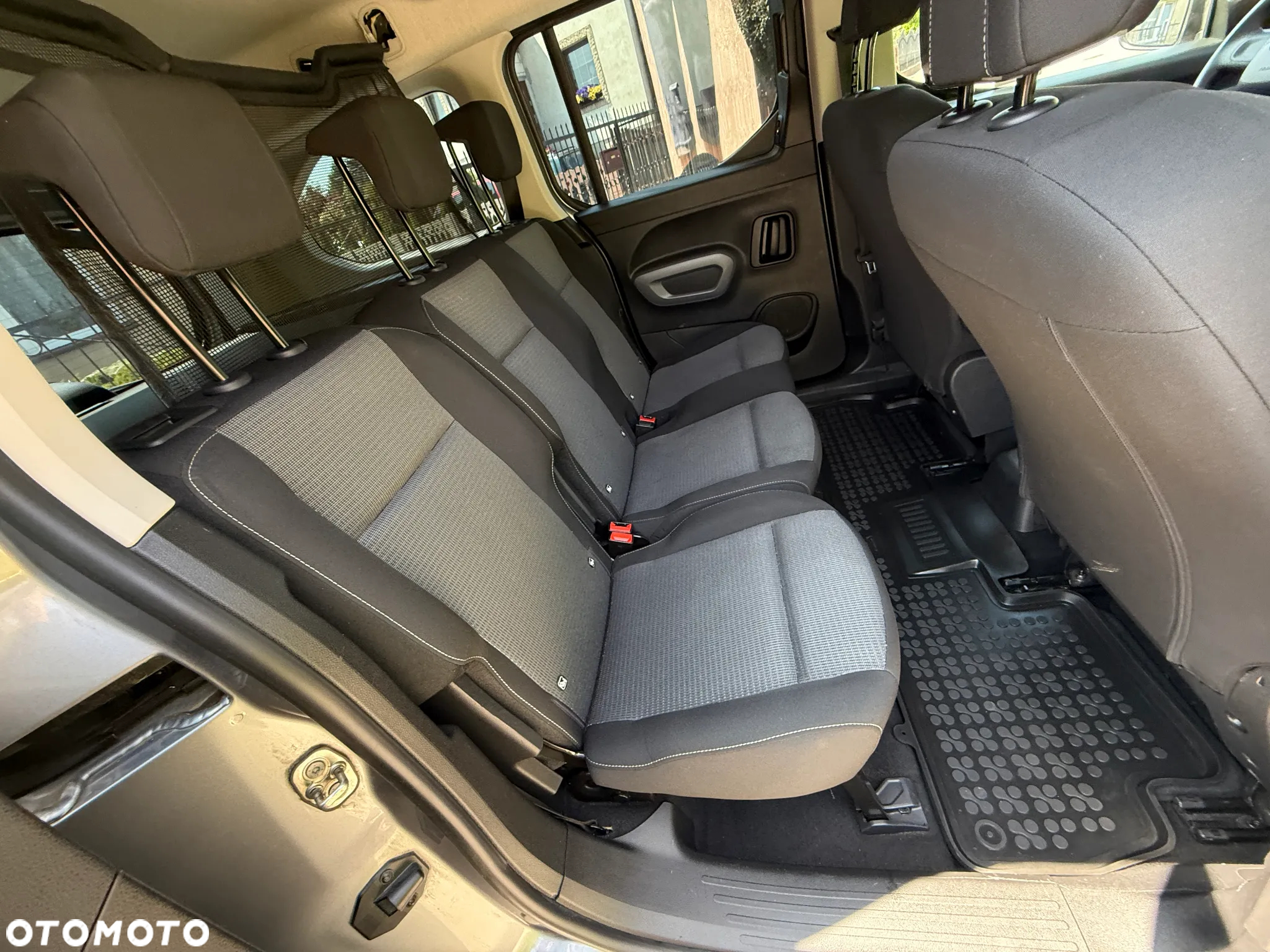 Toyota Proace City Verso Long 1.5 D-4D Business - 34