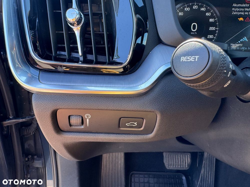 Volvo V60 B4 D Inscription - 26