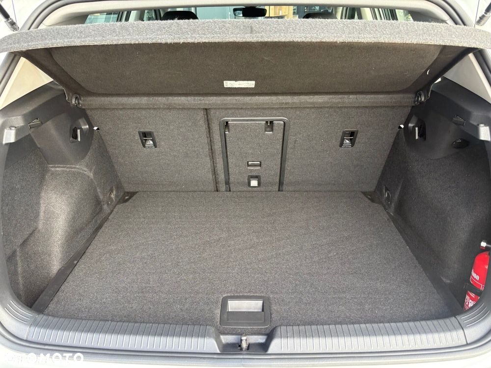 Volkswagen Golf - 19