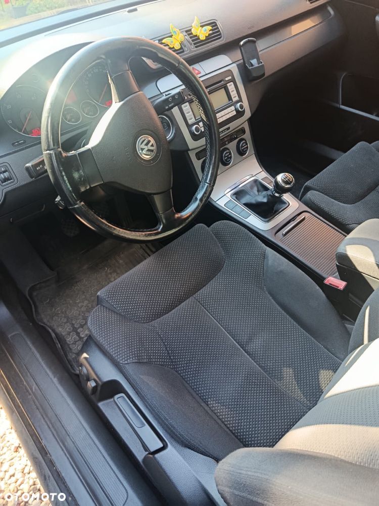 Volkswagen Passat - 7