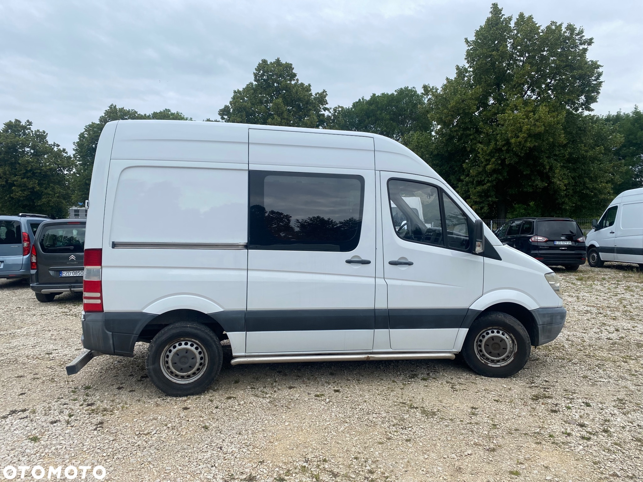 Mercedes-Benz Sprinter - 20