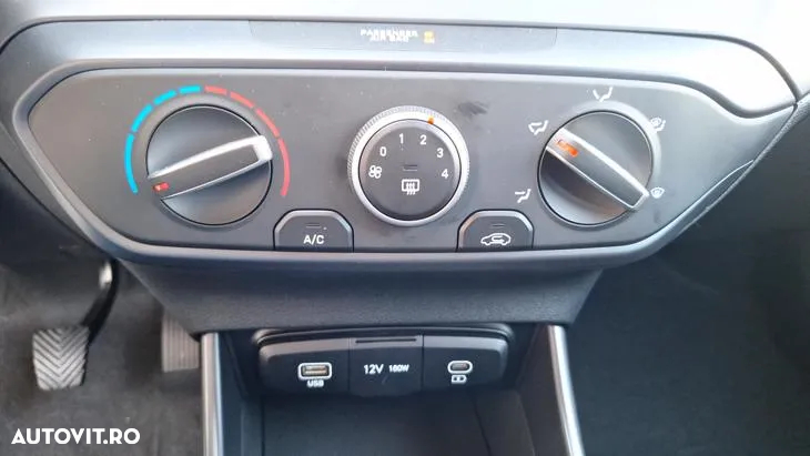 Hyundai Bayon - 24