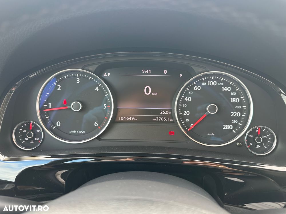 Volkswagen Touareg V6 TDI BMT Supreme Plus - 11