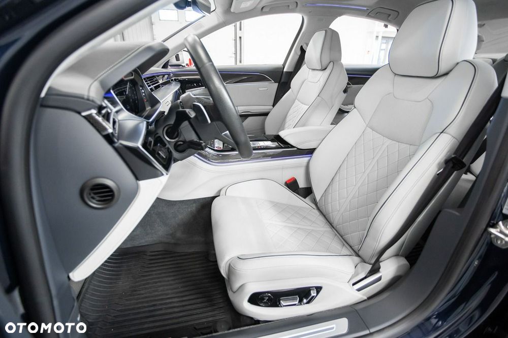 Audi S8 - 20