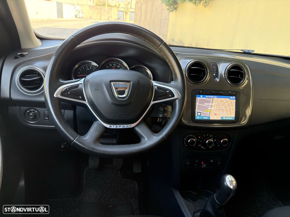 Dacia Sandero 0.9 TCe Stepway - 12