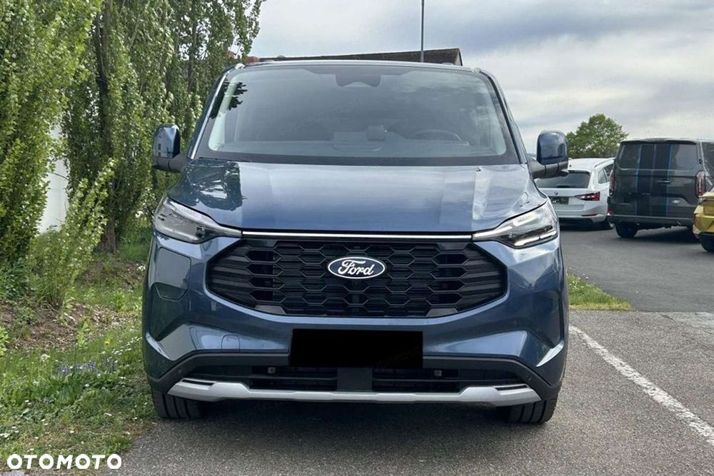 Ford Tourneo Custom - 4