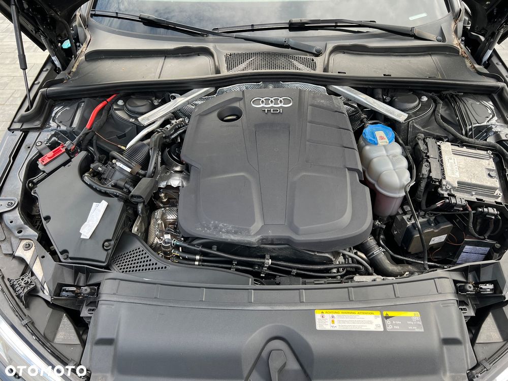 Audi A4 Avant 2.0 TDI S tronic quattro - 24