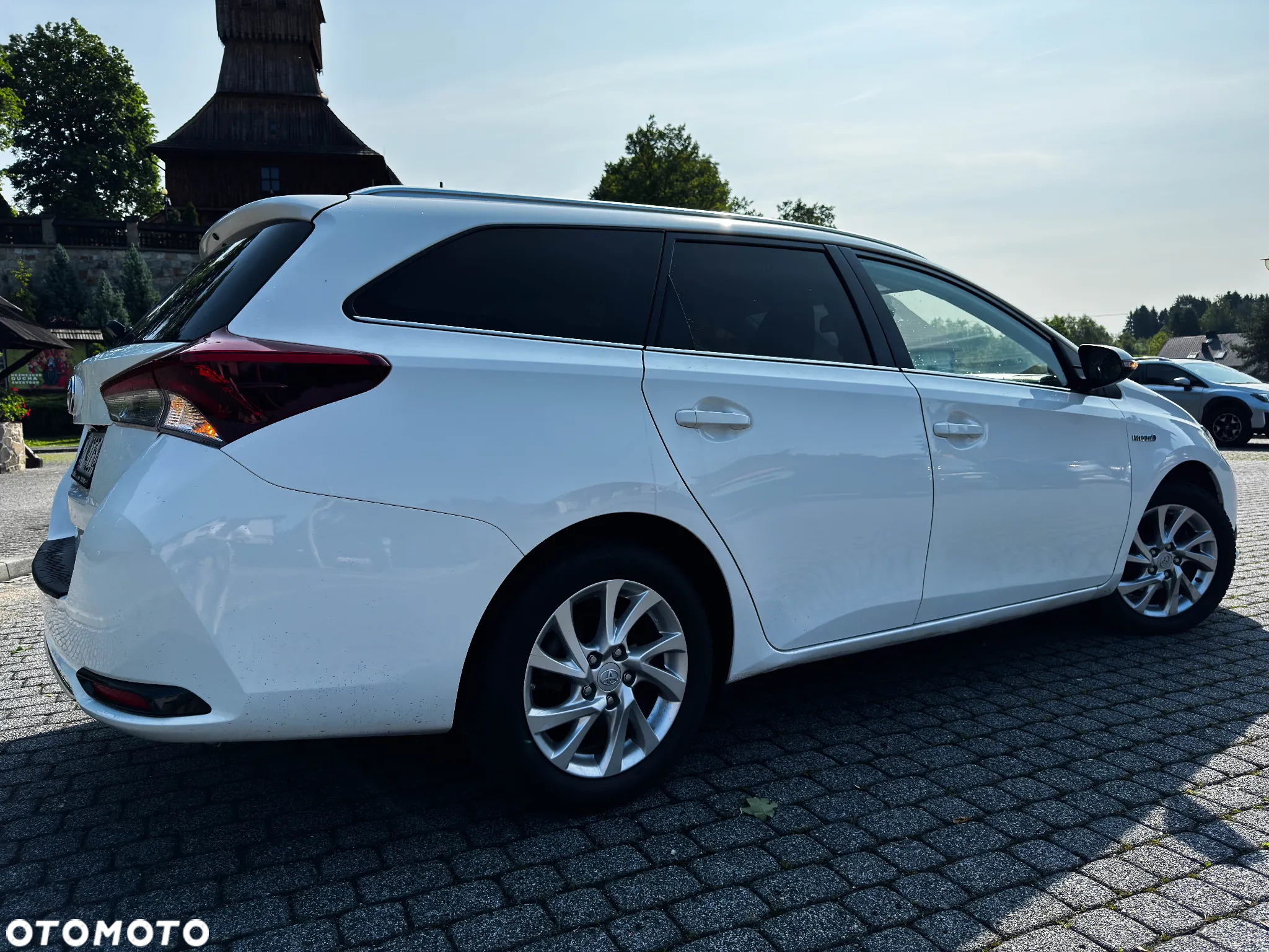 Toyota Auris 1.8 VVT-i Hybrid Automatik Edition S+ - 10