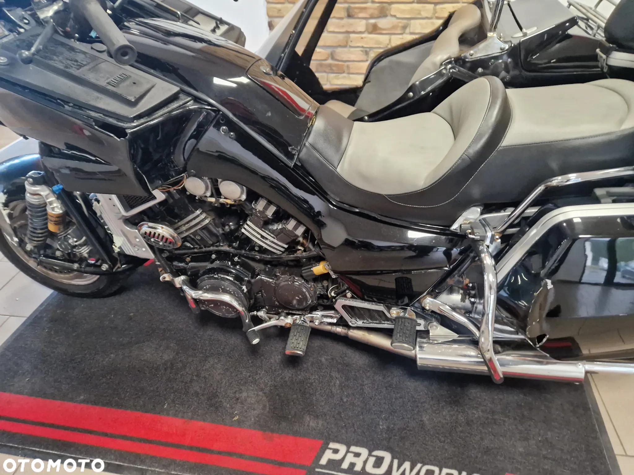 Yamaha XVZ - 15