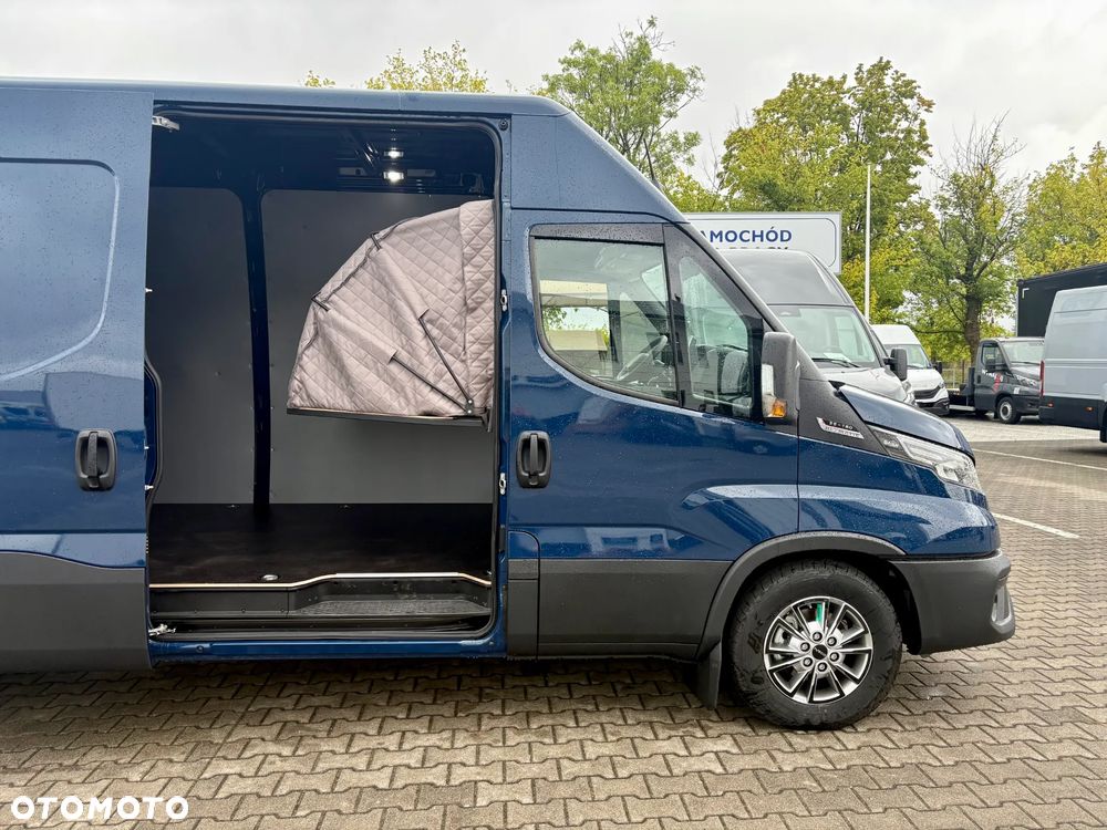 Iveco Daily 35S18HA8 V 3.0 Diesel 180 KM AT8 Zf L4H2 - 21