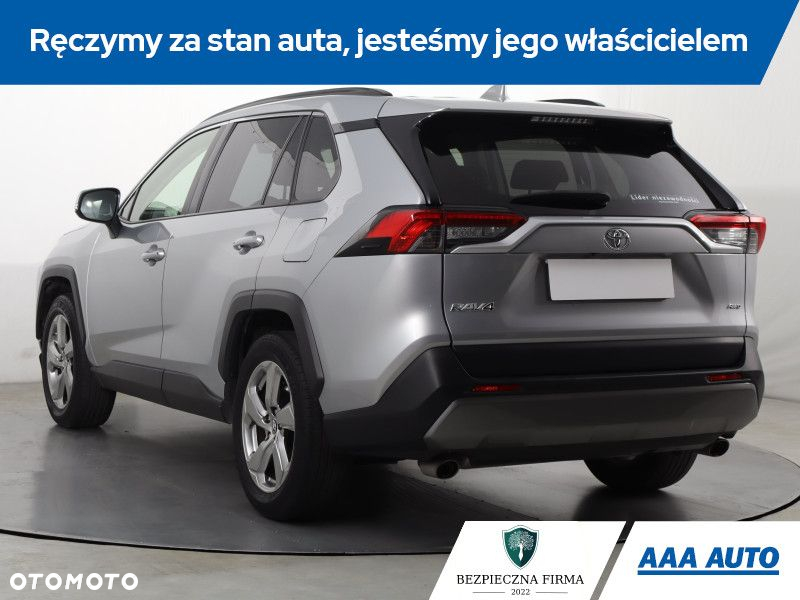 Toyota RAV4 - 5